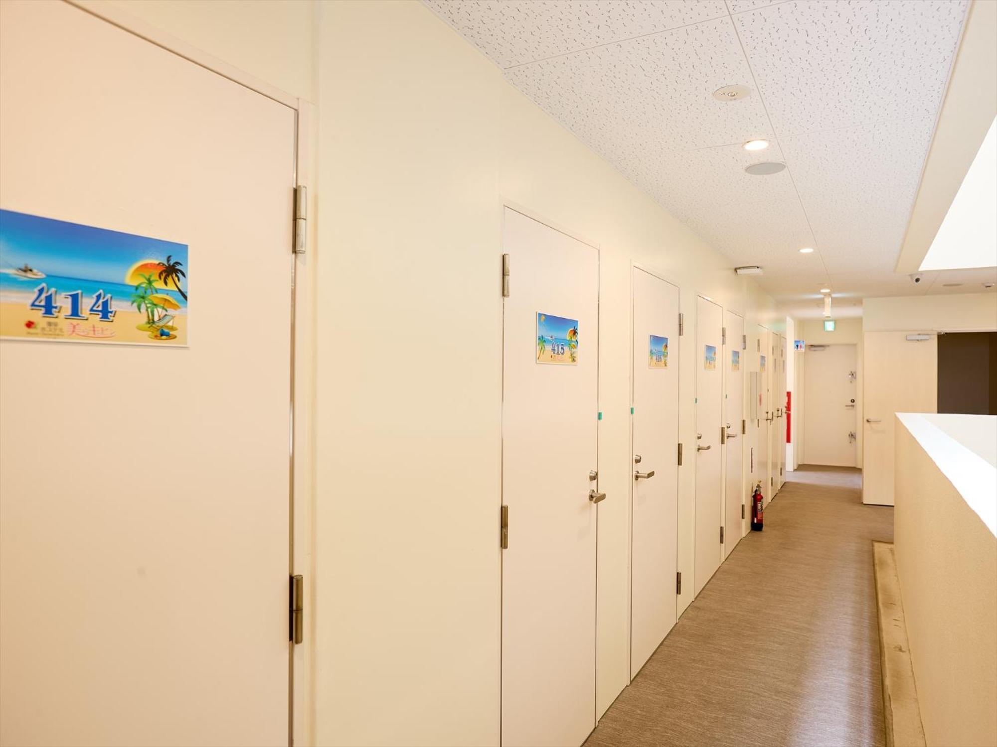 個室ホステル 美らキャビン 国際通り店 那覇市 エクステリア 写真