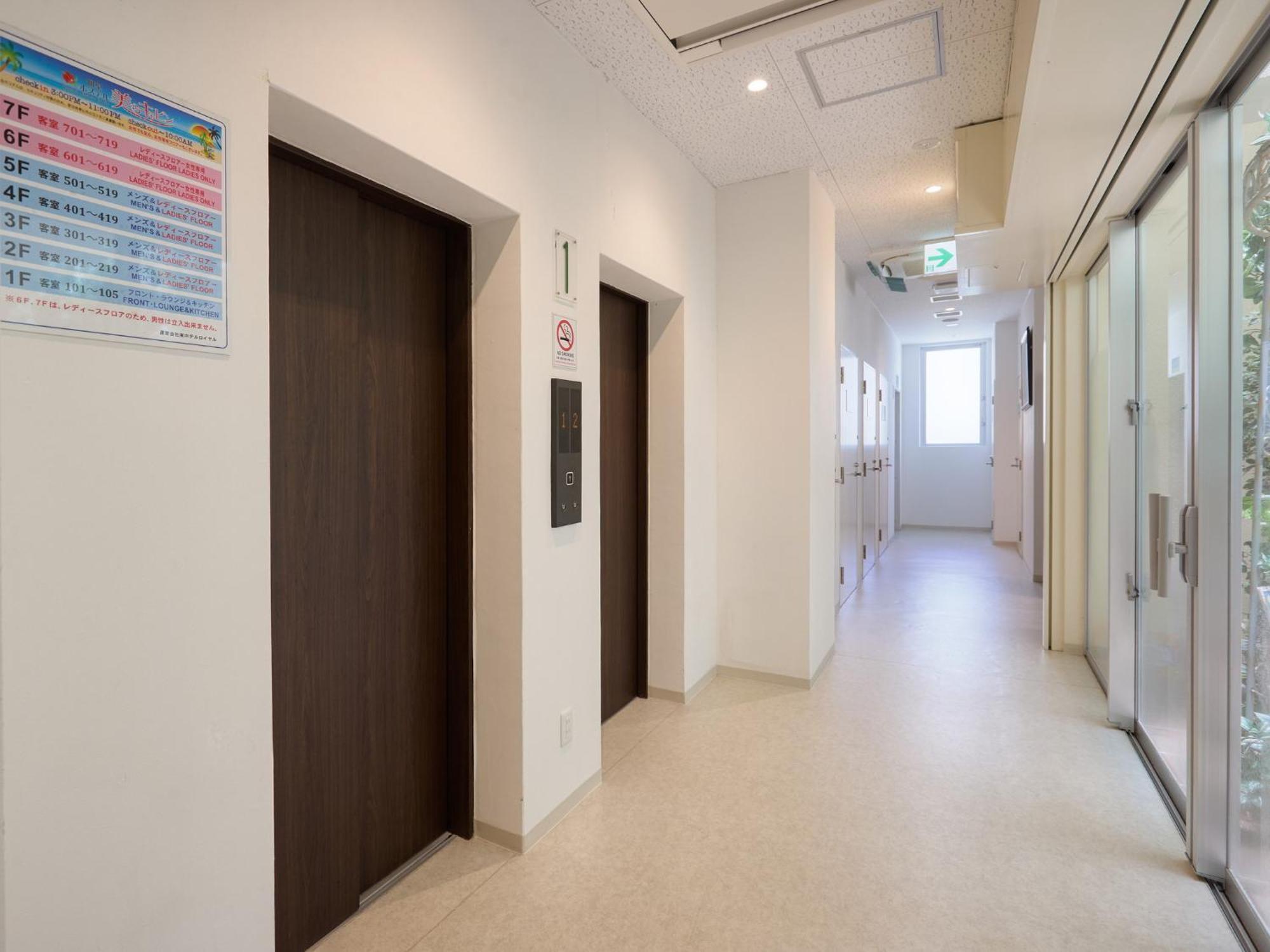 個室ホステル 美らキャビン 国際通り店 那覇市 エクステリア 写真