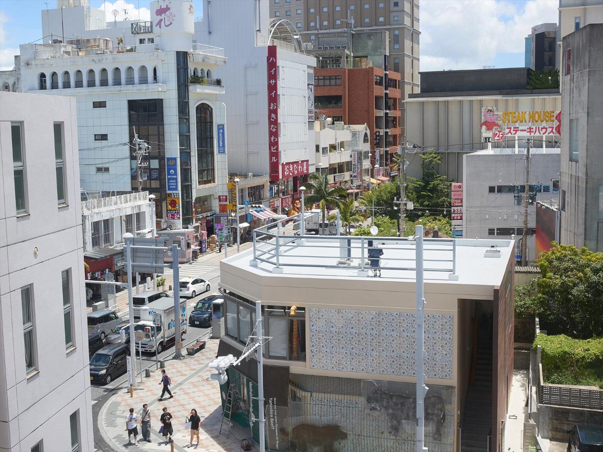 個室ホステル 美らキャビン 国際通り店 那覇市 エクステリア 写真